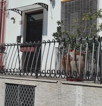 La Madia לינה וארוחת בוקר מנדוריה