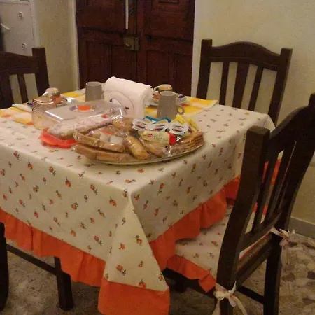 La Madia * מנדוריה